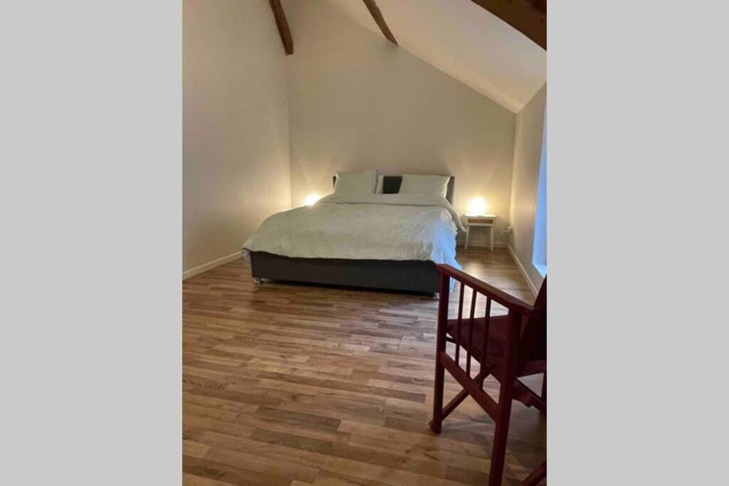 « Au 33 » Apartment Charleville-Mezieres Luaran gambar