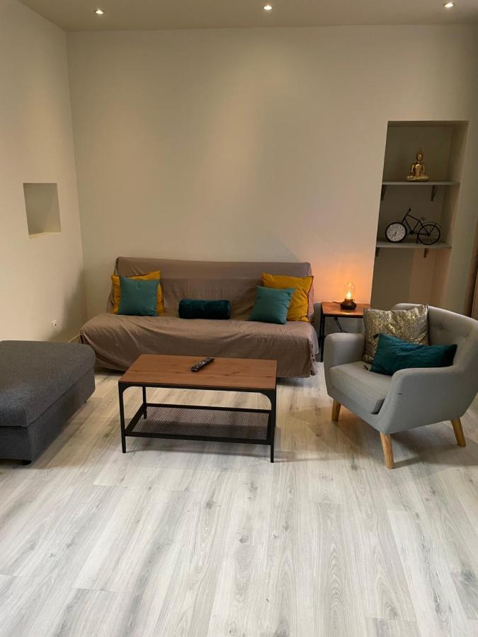 « Au 33 » Apartment Charleville-Mezieres Luaran gambar