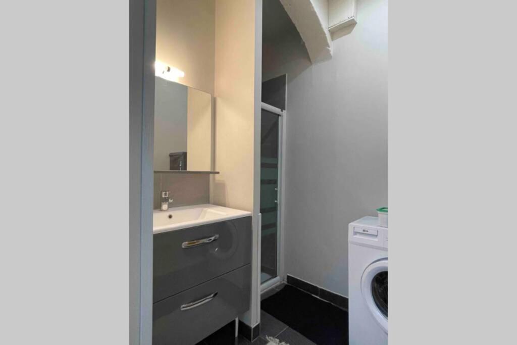 « Au 33 » Apartment Charleville-Mezieres Luaran gambar